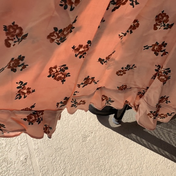 A beautiful romper - Picture 8 of 10